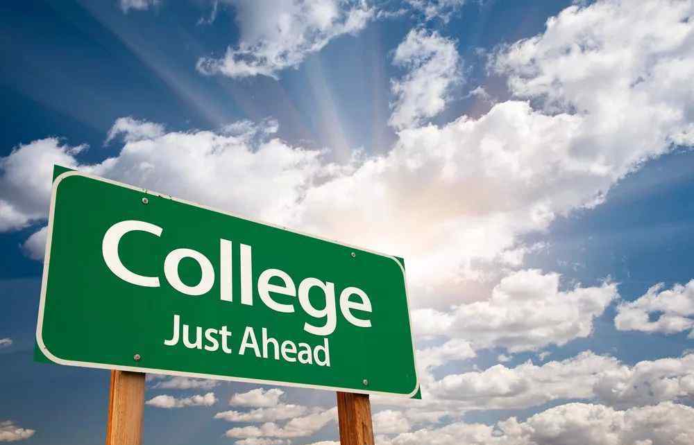 university和college的区别 学校名字叫university，还是college，这区别可大了！