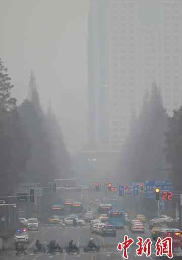 南京雾霾 南京遭遇雾霾“围城”