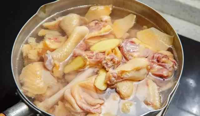 新疆大盘鸡的做法 好吃到尖叫的新疆大盘鸡做法！