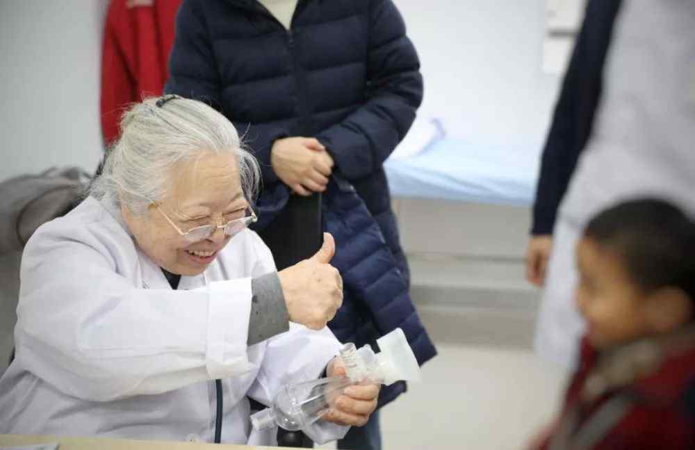 苏州瓜子哥 85岁医生盛锦云：哮喘患儿的硬核奶奶