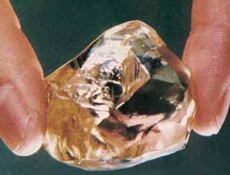 钻石原石图片 世界最大钻石多少克拉？中国最大的钻石原石图