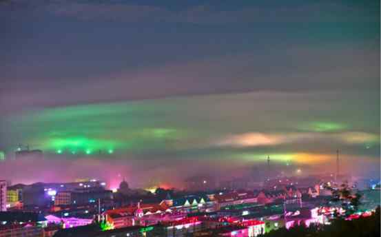 中国哪里可以看到极光 中国哪个地方容易看到极光？极光为什么是绿色的