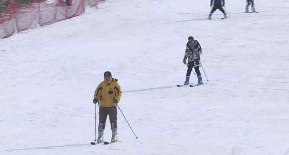 秦皇古道滑雪场 省会戏雪乐园，怎能少了秦皇古道滑雪场！