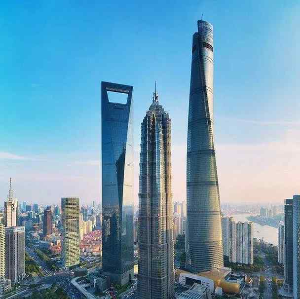 迪拜塔在哪 世界第一高楼在迪拜，中国的第一高楼在哪里，为祖国感到骄傲