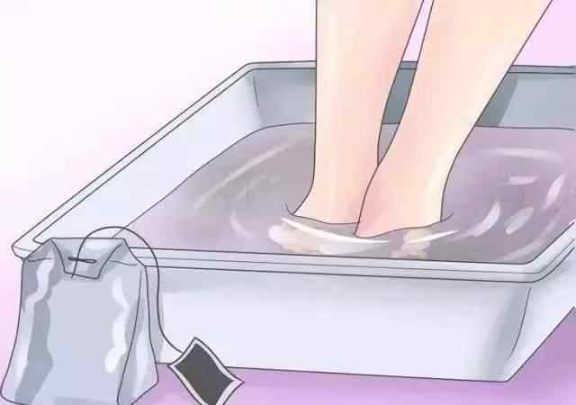 鞋子磨脚怎么处理 鞋子磨脚怎么办？最有效的方法都在这！
