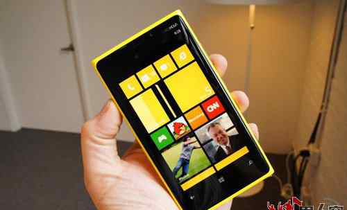 lumia920价格 港行价格曝光诺基亚Lumia 920 仅售3999港币