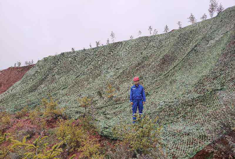 祁连山水泥 警示案例丨中国建材集团（漳县）祁连山水泥有限公司长期越界开采，披“迷彩服”假装恢复治理