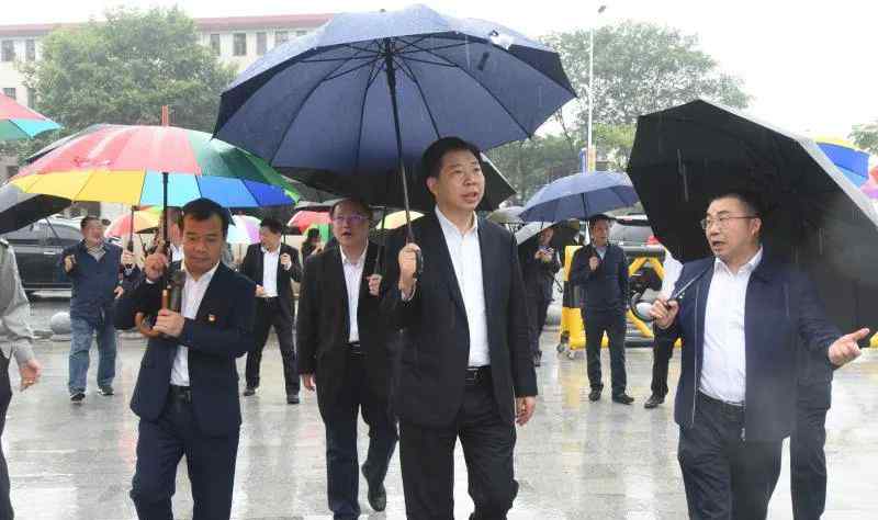 毛腾飞 毛腾飞寄语长郡云龙实验学校，传承长郡文化打造株洲教育新标杆！