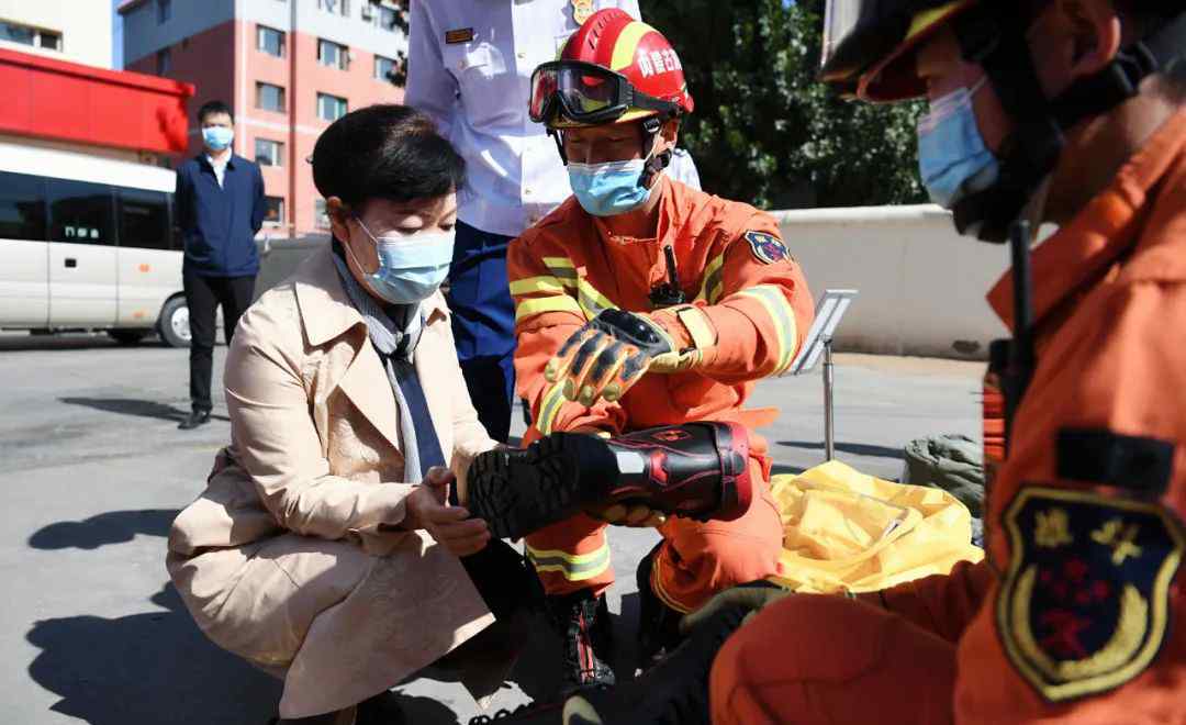 王莉霞 王莉霞：绷紧安全这根弦 坚决守护好人民群众生命财产安全和社会和谐稳定