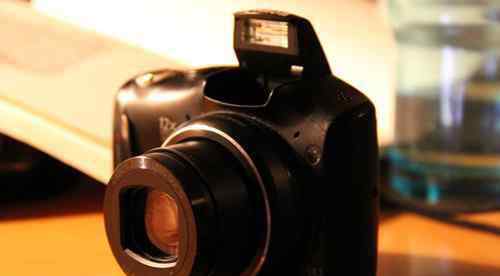 佳能数码相机多少钱 一般的数码相机多少钱  数码相机哪个牌子好
