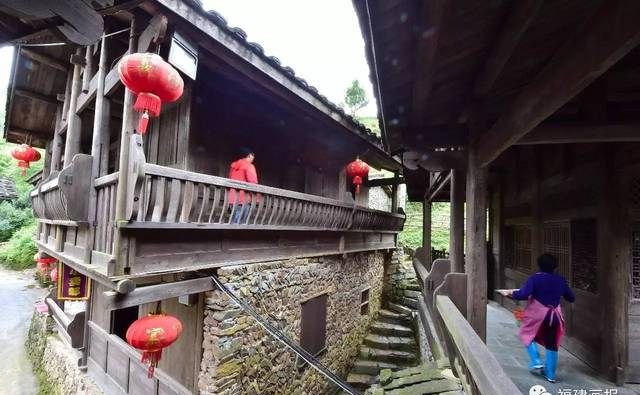 800 年历史的客家山寨——丁屋岭