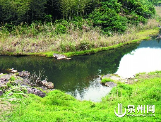 “龟蛇把水口”全景