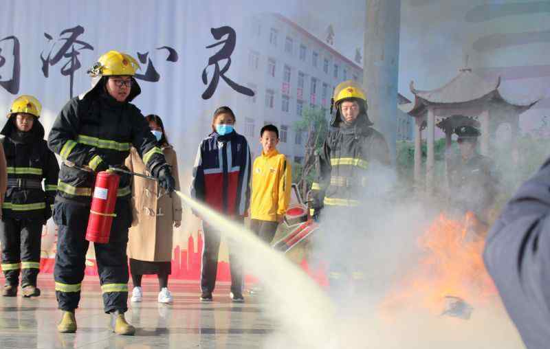 榆林实验中学 榆林实验中学举行消防应急疏散演练