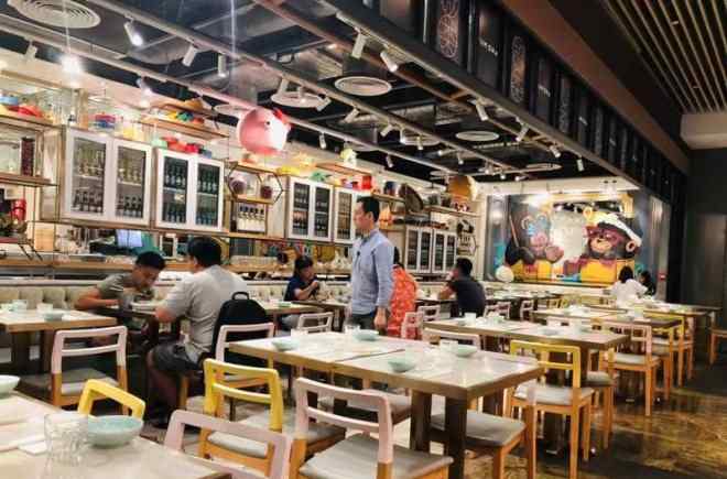 香港经济网 香港经济下滑至十年最差 大批餐厅面临倒闭