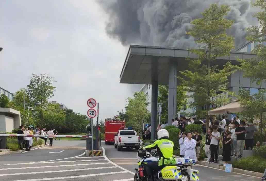 华为在建工地火灾已致3死