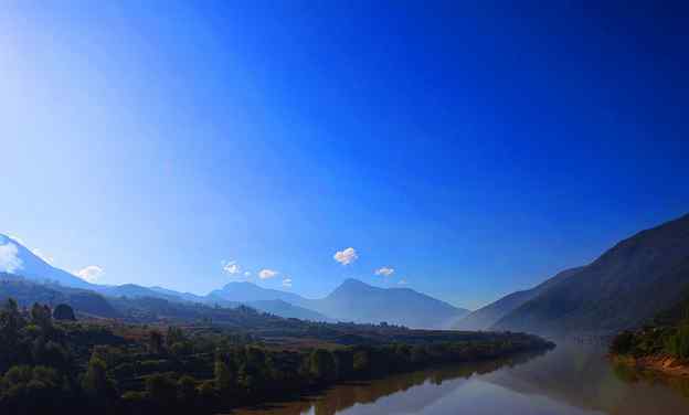 云南旅游需要准备什么 一个人去云南旅游要多少钱 独自去云南旅游需要带什么