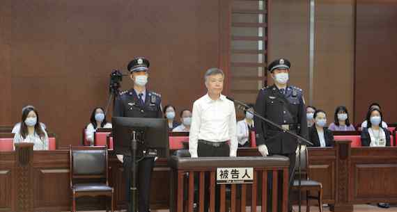 海口市委原书记张琦被控受贿1.07亿余元 当庭认罪