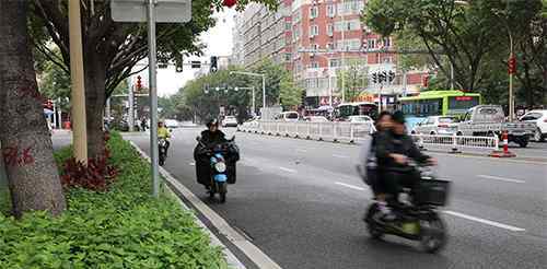 漳州违章 漳州电动车违章就被交警曝光高清大照片，还有许多学生~~~