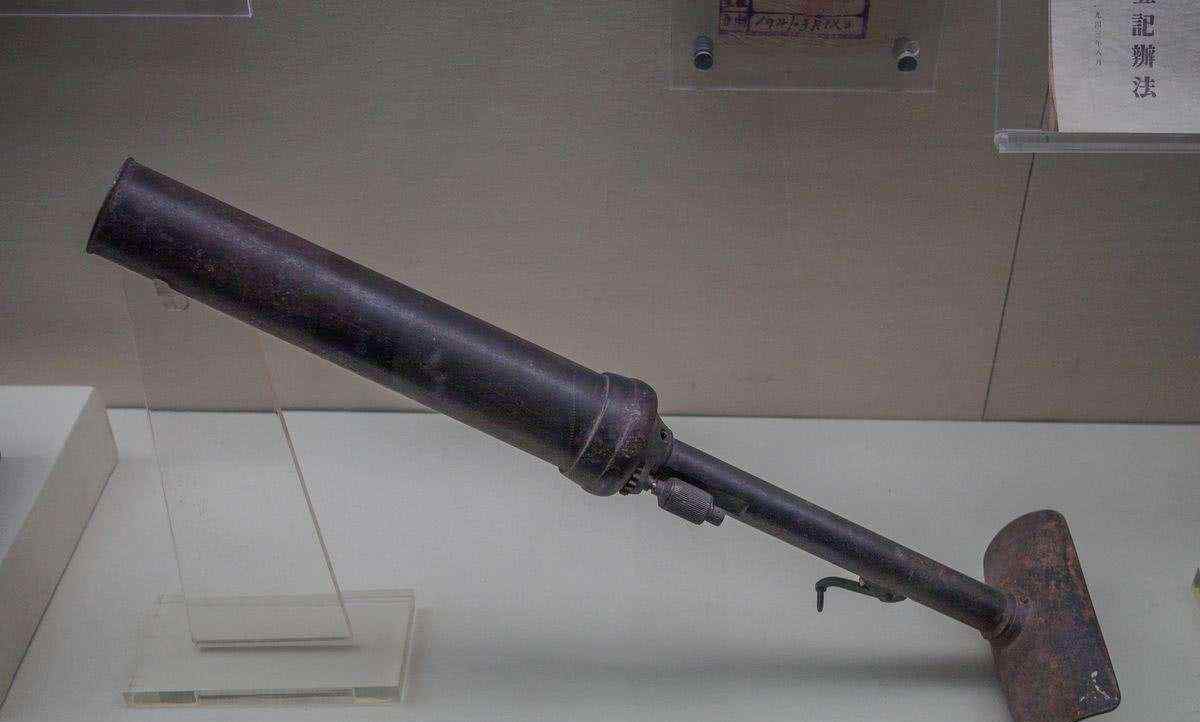 掷弹筒 掷弹筒，二战日军引以为傲的武器，让美军伤亡惨重，到底有多厉害