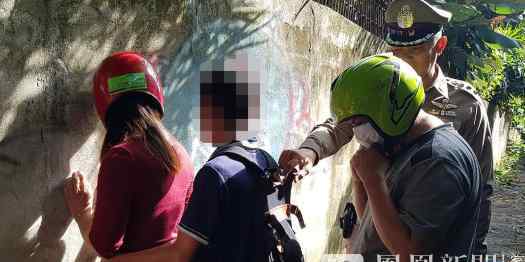 泰国变性女假装指路抢劫游客