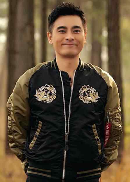 陈龙老婆 43岁的陈龙，隐瞒了7年的老婆，原来是这么熟悉的她文章配图