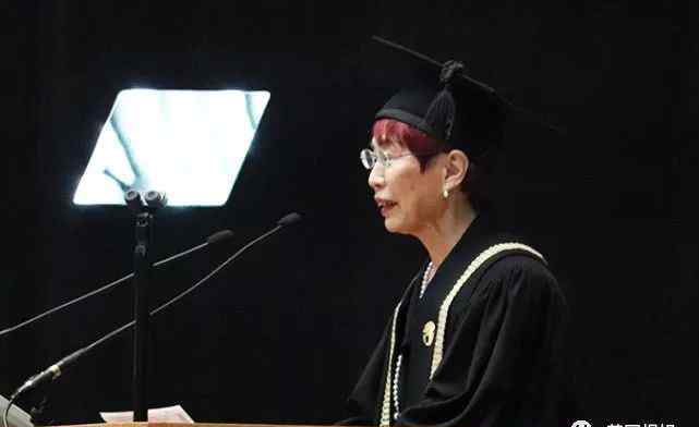 东京大学入学祝辞：女性主义学者上野千鹤子发表最硬核祝辞