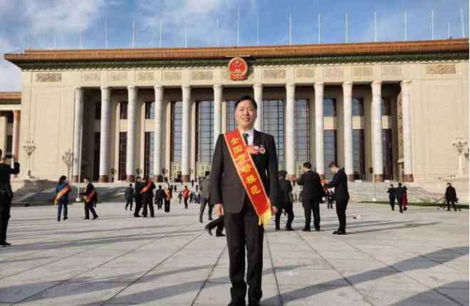 王的名誉 步步高董事长王填荣获全国劳模荣誉称号
