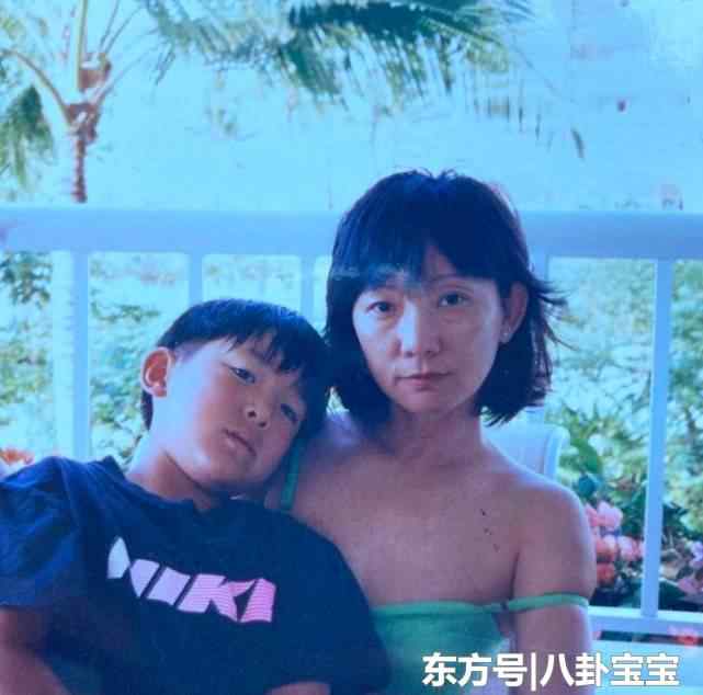 林子祥老婆吴正元照片 林子祥前妻吴正元近照气质出众，她曾公开控诉叶倩文抢走其夫