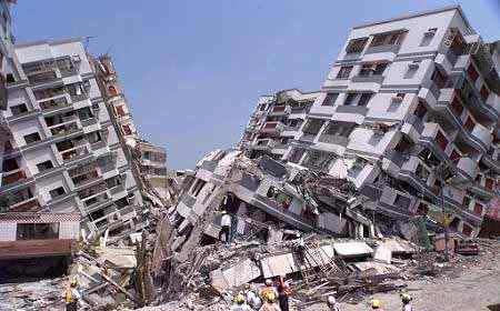 地震是什么引起的 地震引起的原因是什么？地震中自救的四个常识