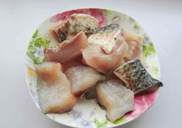 花鲢鱼怎么做好吃 干煎鱼块的家常做法 干煎鱼块食谱做法大全