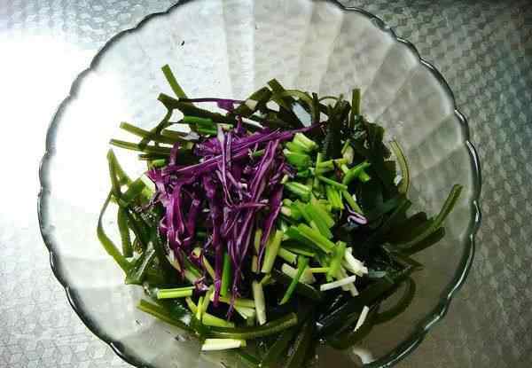 紫包菜怎么炒才好吃 辣拌海带丝的做法 辣拌海带丝做法步骤图解