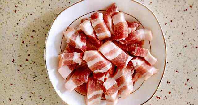 干豆角丝的家常做法 干豆角丝红烧肉怎么做好吃 干豆角丝红烧肉做法和材料