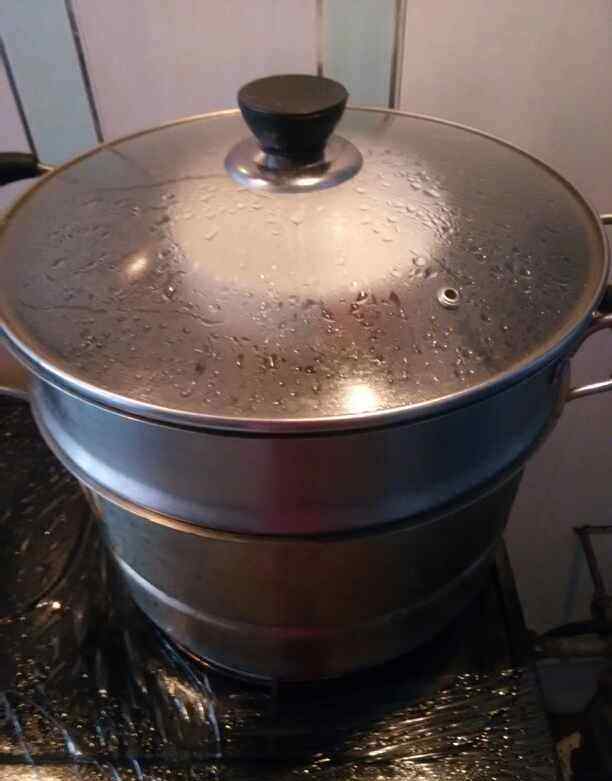 电饭锅怎么蒸米饭 没有电饭煲蒸米饭的家常做法 没有电饭煲蒸米饭做法详细步骤