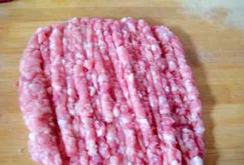 肉皮冻的做法 鲜肉小笼包的简单做法 鲜肉小笼包做法及配料