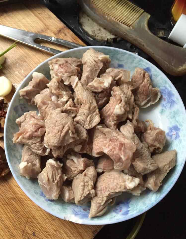 炖牛肉汤的做法 清炖牛肉汤做法和配方 清炖牛肉汤食谱简单做法