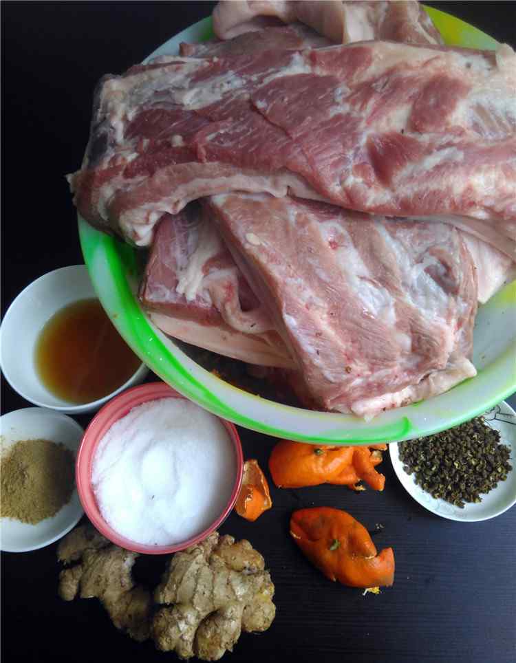 四川腊肉的家常吃法 自制四川腊肉怎么做好吃 自制四川腊肉做法和材料