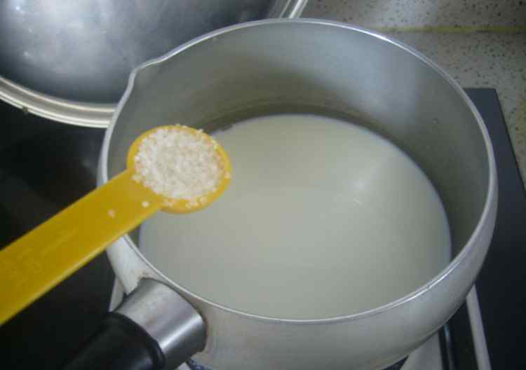 果酱怎么吃 牛奶蒸鸡蛋羹的简单做法 牛奶蒸鸡蛋羹的做法大全