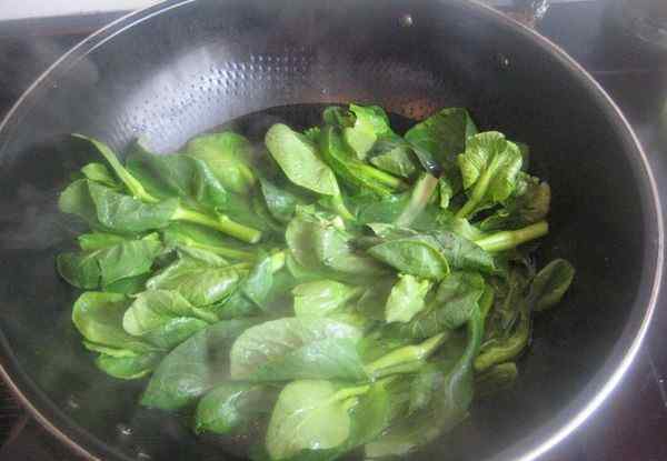 油菜花怎么做好吃 油菜花烩双菇怎么做好吃 油菜花烩双菇食谱简单做法