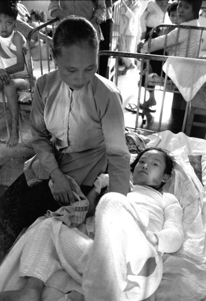 越战纪实 因越战纪实照片而闻名的女孩，在47年后表示曾想在当时死掉