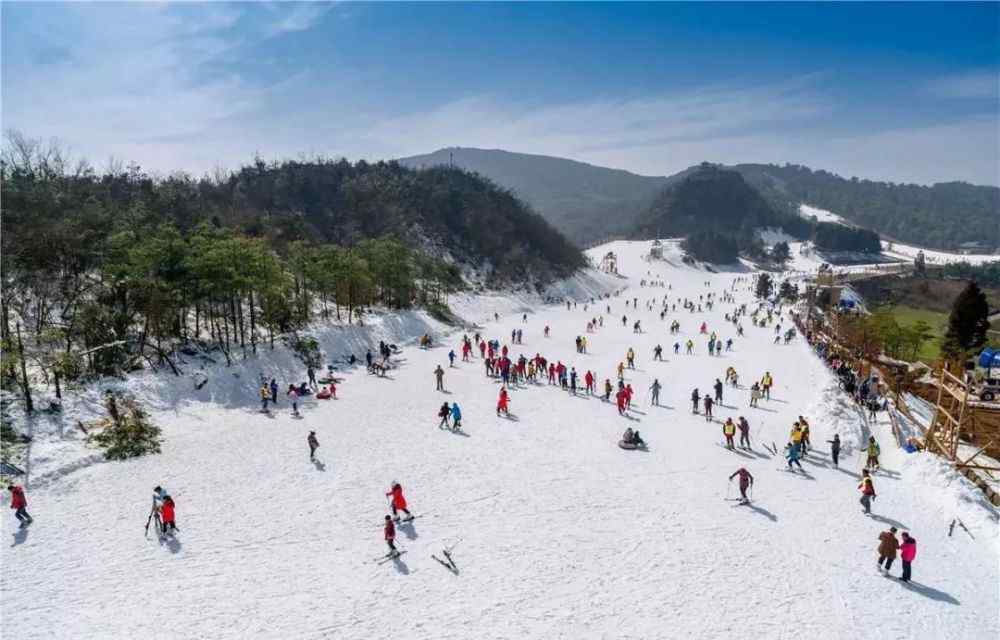 信阳户外 太期待了！信阳首个大型户外滑雪场项目签约，快看看在哪儿？