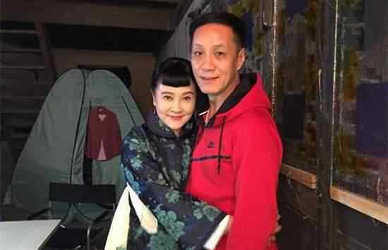 冯远征老婆资料 冯远征和老婆梁丹妮近照