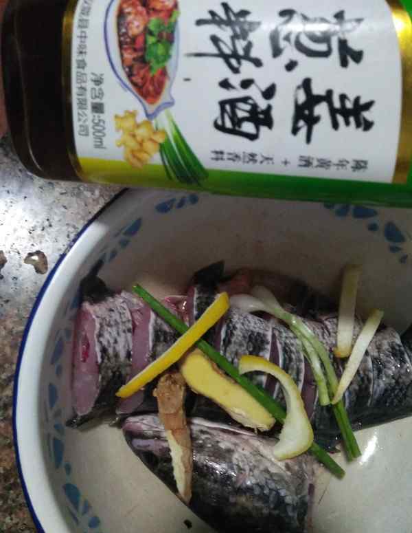 清炖黑鱼 清炖乌鱼汤的做法：乌鱼汤是一道比较营养美味和滋补的汤