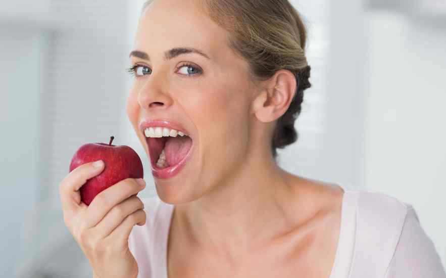 苹果减肥的正确方法 苹果减肥的正确吃法？它是苹果的好搭档，减脂清肠，瘦出好曲线
