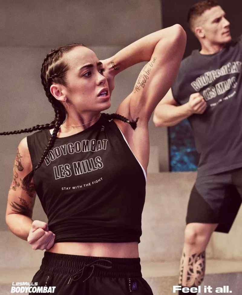 bodycombat 1，700次卷腹的效果，在一堂BODYCOMBAT上就能实现