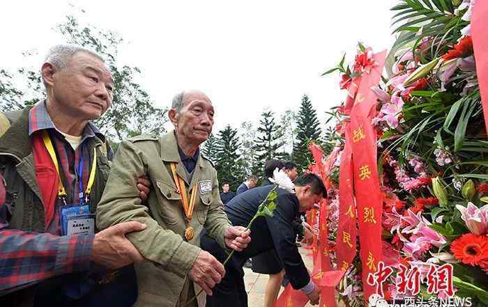 候车大厅第一部 广西一候车大厅被围了大半，竟要用来开酒吧？部门回应