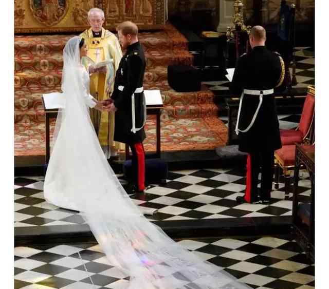 英国王子婚礼 英国王室结婚为什么王子穿军装？英国王室近亲结婚很严重吗