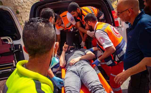 巴以在耶路撒冷圣殿山爆发冲突 目前已致200余人受伤 具体是啥情况?