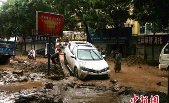 陕西防总紧急调拨发电机排水泵 支援子洲应急供