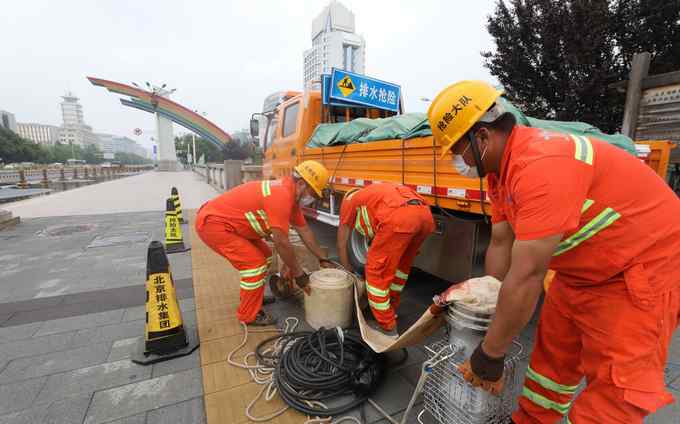 北京今年汛期雨水比常年多 遇险这样上报