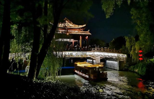 新华日报出版部 行·光影丨南京600年前的菜园子，如今美到惊艳！